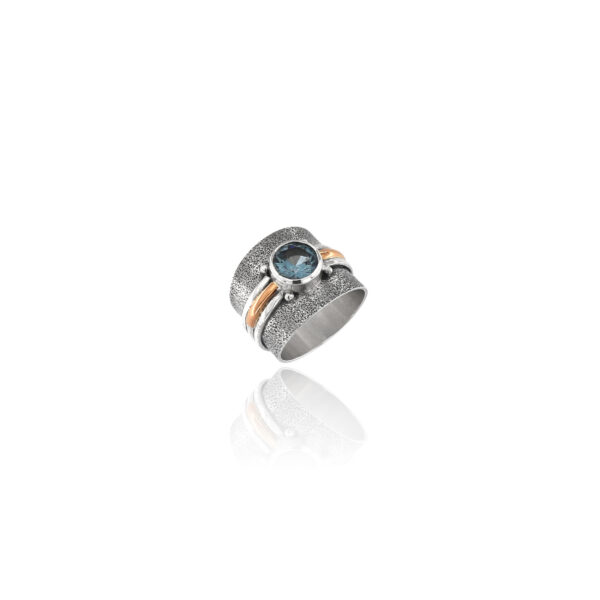 Touch of Gold Ring- Aquamarine 18k